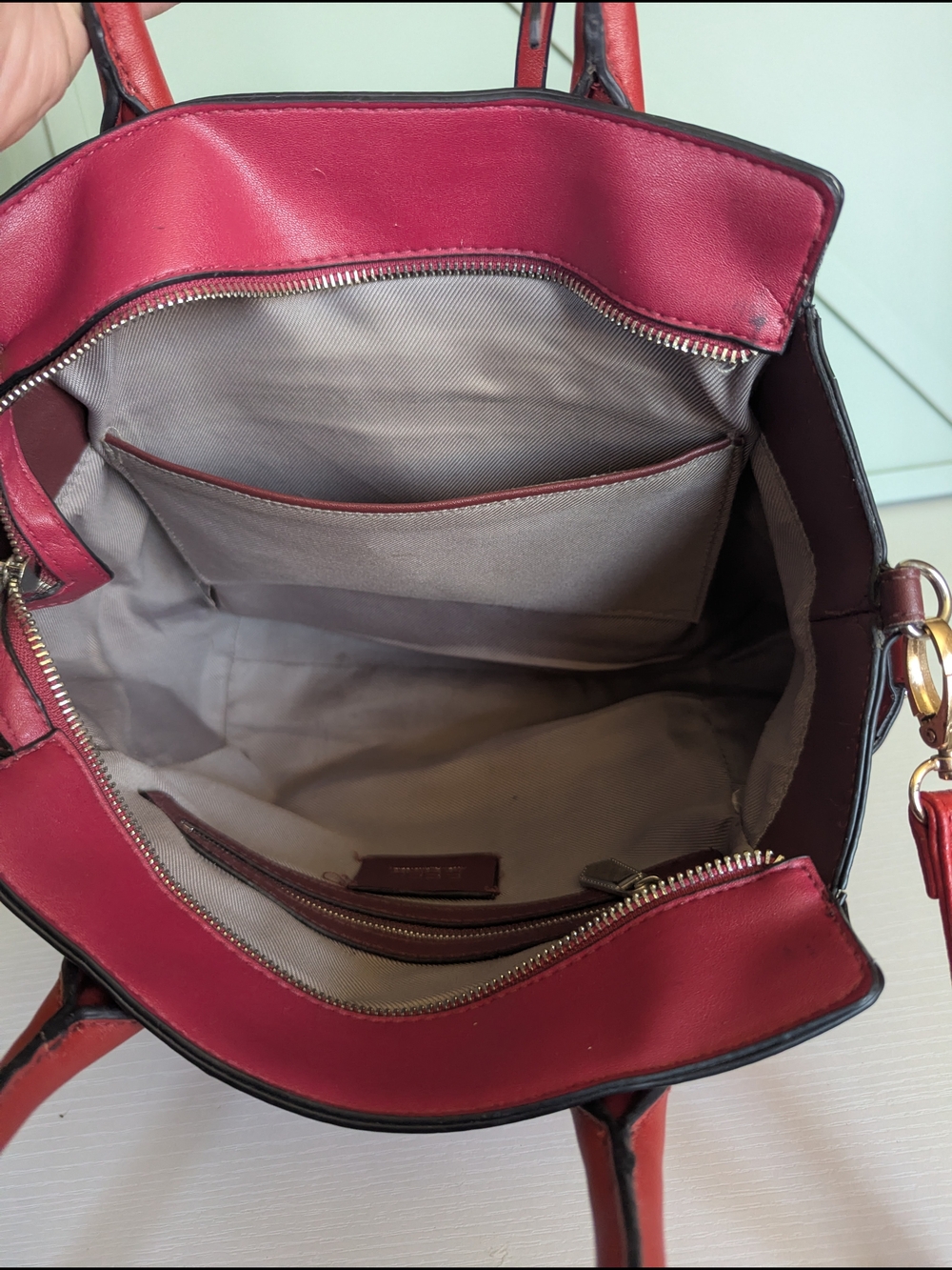 Reef Two-Tone Pink Leather Satchel with Detachable Strap - Picture 9 of 15